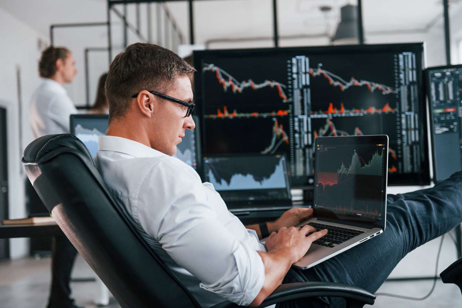 Smart Traders Use Index Signals to Navigate Daily Market Volatility